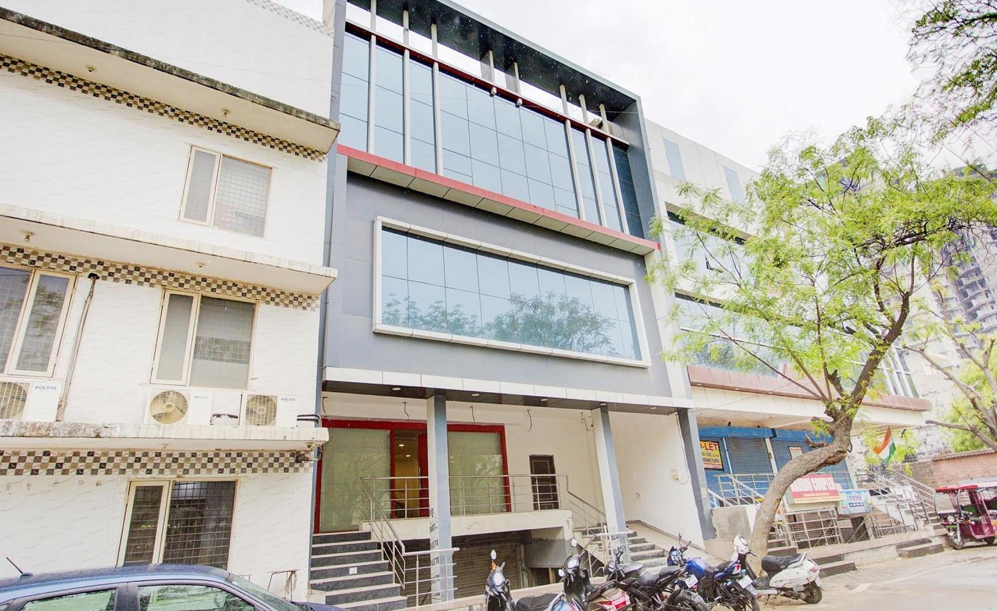 Townhouse Townhouse Atal Chowk Indirapuram Gáziábád Kültér fotó