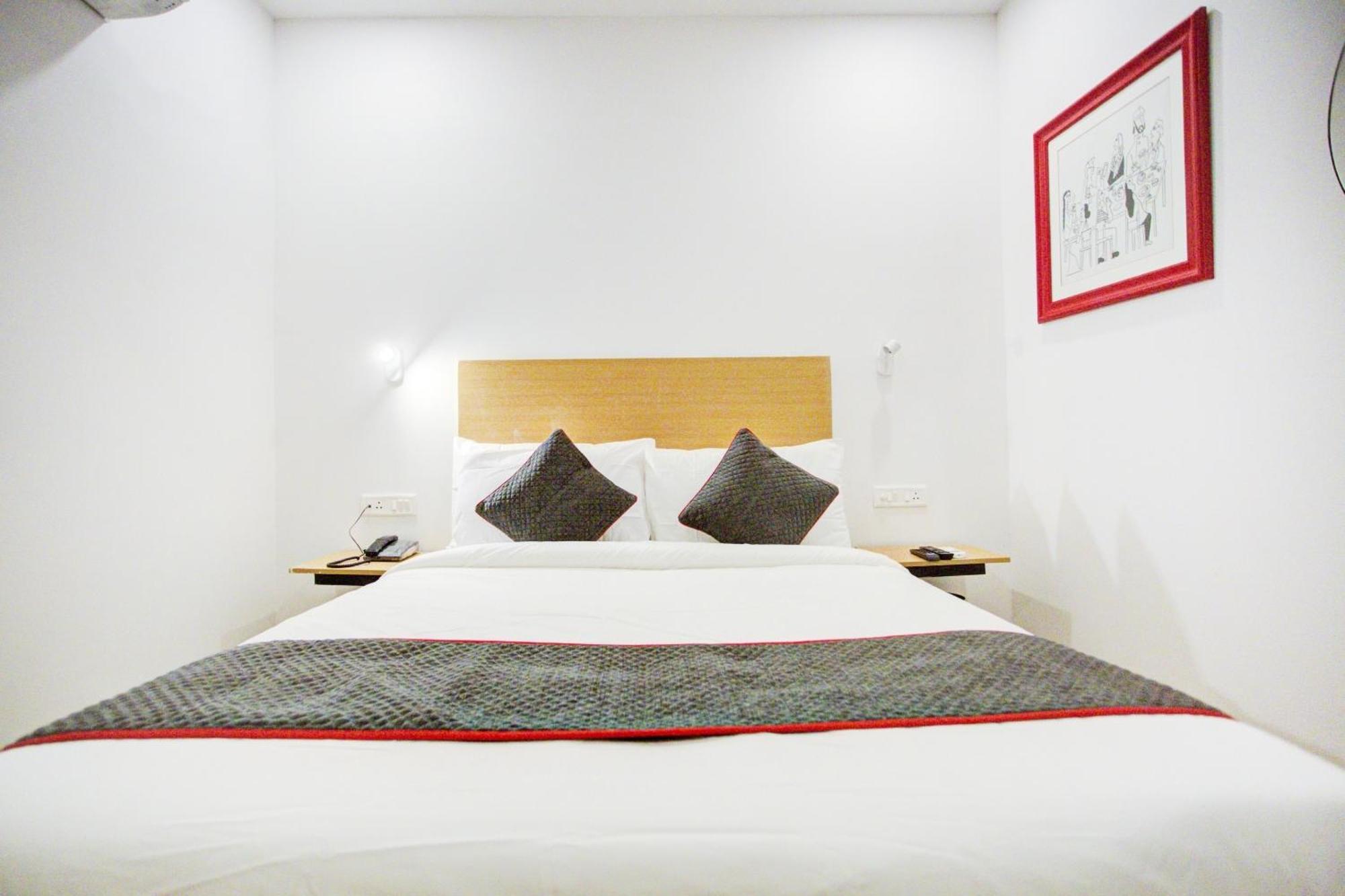 Townhouse Townhouse Atal Chowk Indirapuram Gáziábád Kültér fotó