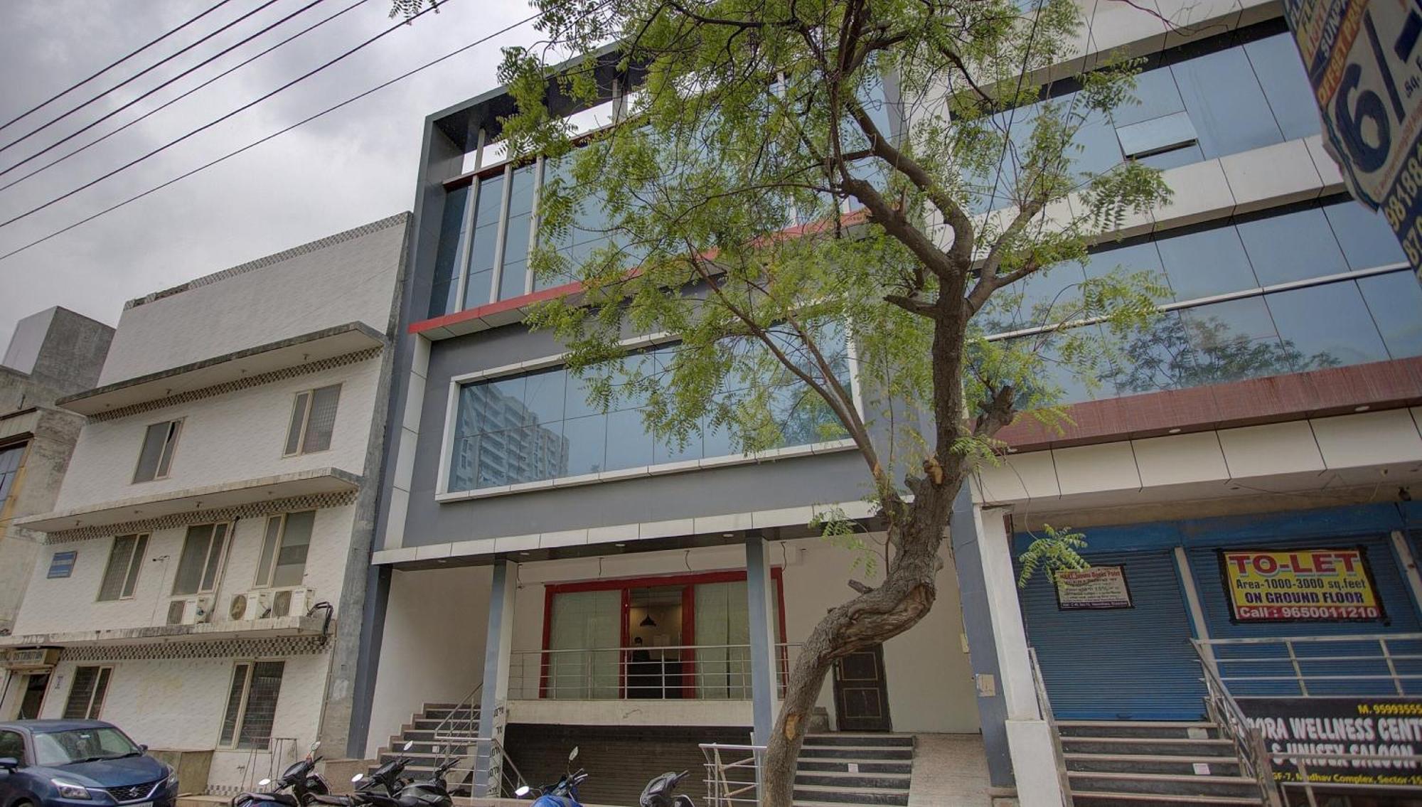 Townhouse Townhouse Atal Chowk Indirapuram Gáziábád Kültér fotó